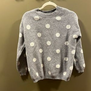 Chelsea & Theodore size small thick gray sweater.